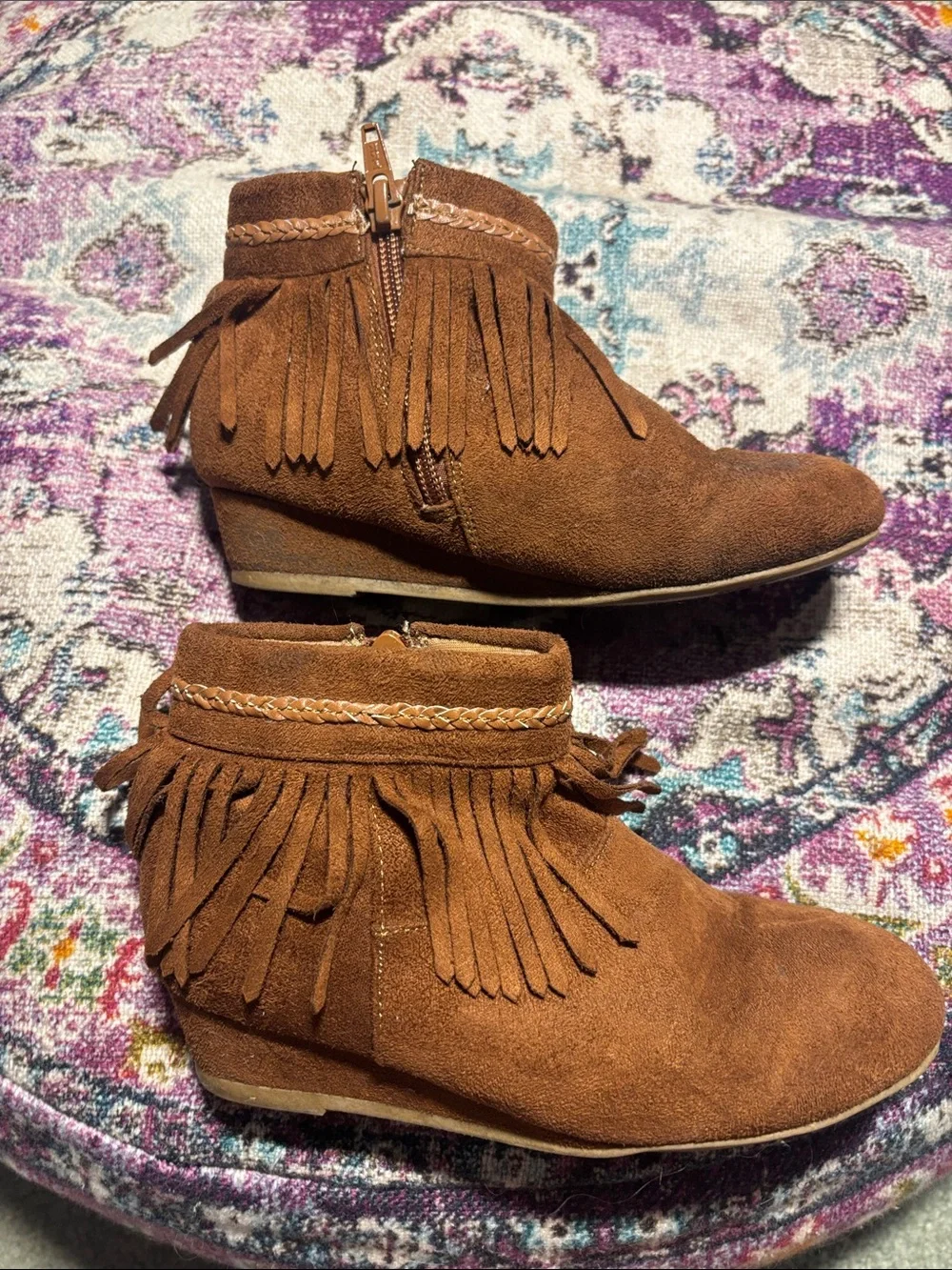 Children’s Place Girls Fringe Ankle Boots in Brown, Size 13